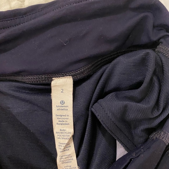 Lululemon shorts. Size 2. - Picture 3 of 3